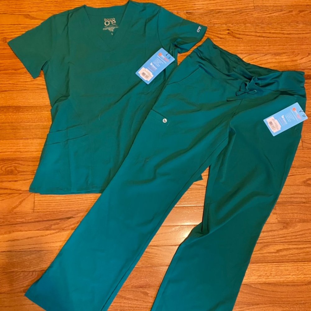 NEW Barco one Sport Scrub Set, Hunter Green, S/PS